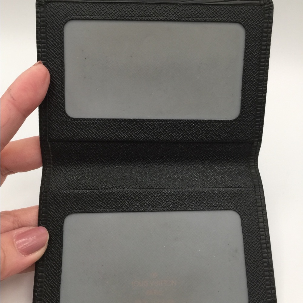 Authentic Louis Vuitton  Card holder - Picture 9 of 14